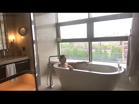 ❤️ Tremendous nwa ọhụrụ mmasị jerking anya ọtụ ya n'ime ụlọ ịwụ ahụ ☑ Anal porn ️❤