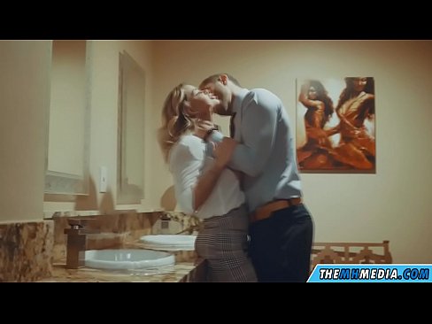 ❤️ Mgbe isi awọ na-acha uhie uhie rafuo gị n'ime ụlọ mposi ọha ☑ Anal porn ️❤